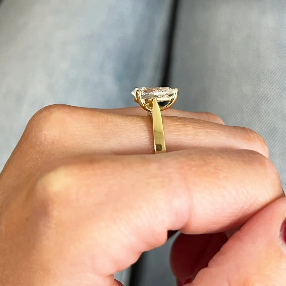 18ct Yellow Gold 1.76cts Lab Grown Pear Shape Diamond Ring