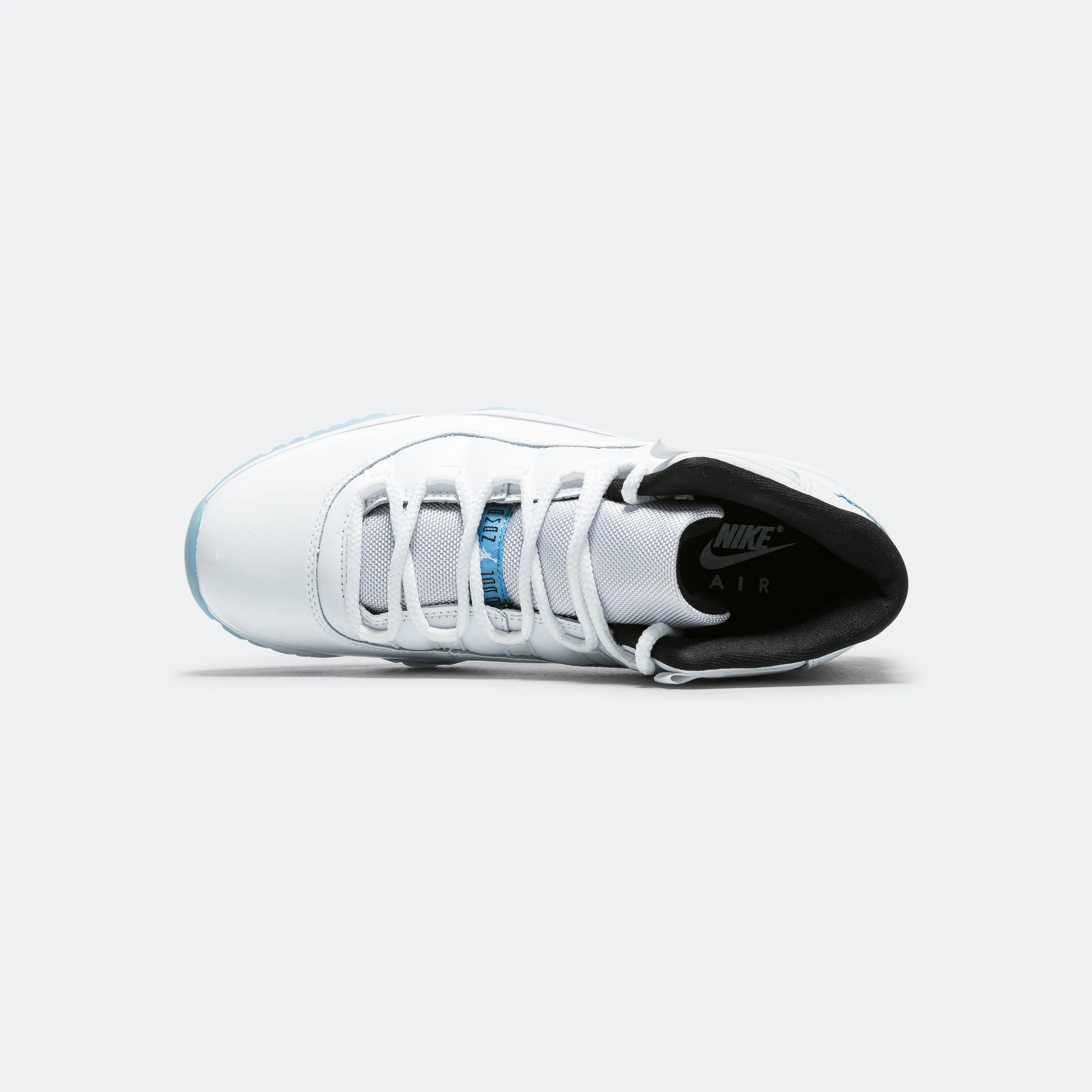 Air Jordan 11 Retro - White/Legend Blue-Black