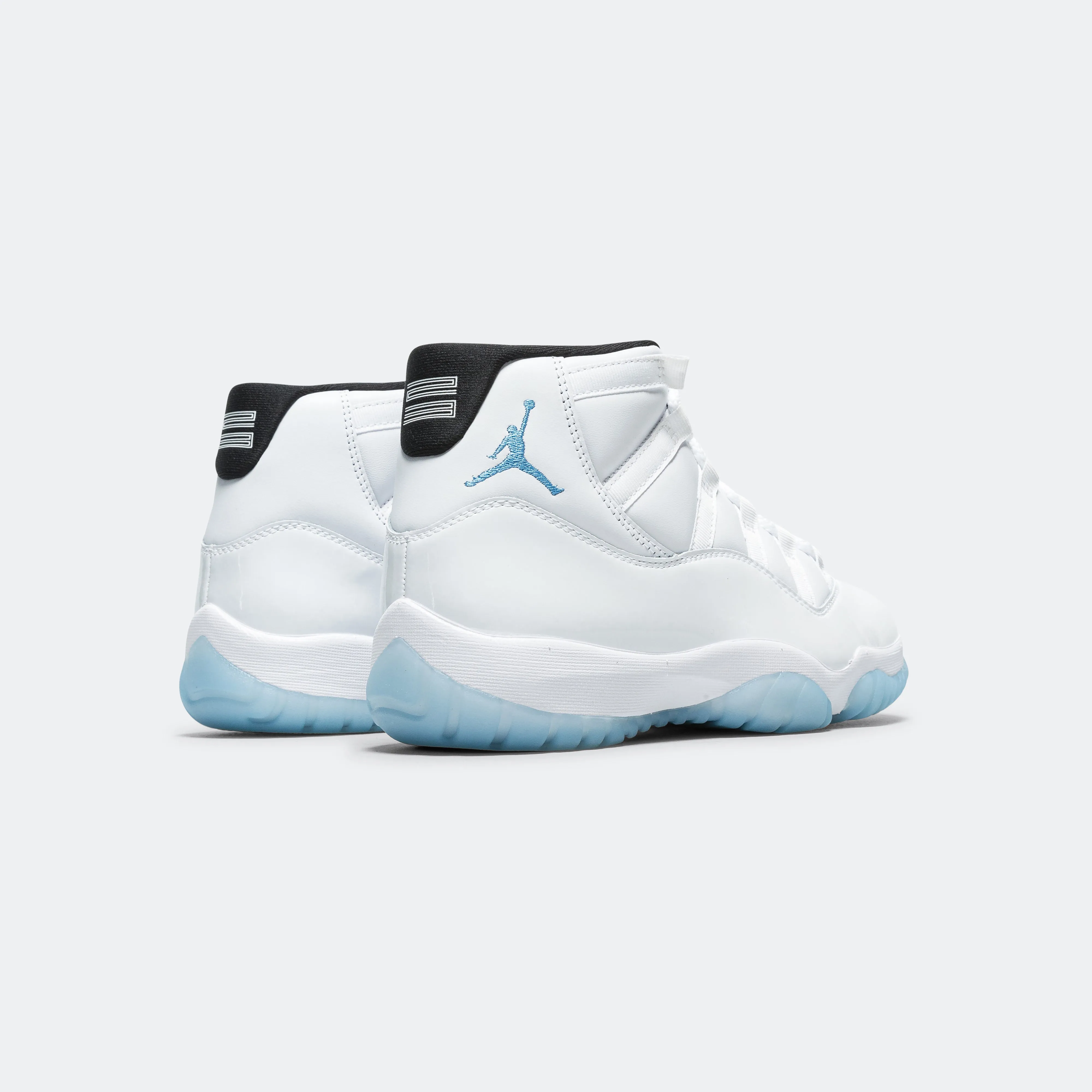Air Jordan 11 Retro - White/Legend Blue-Black