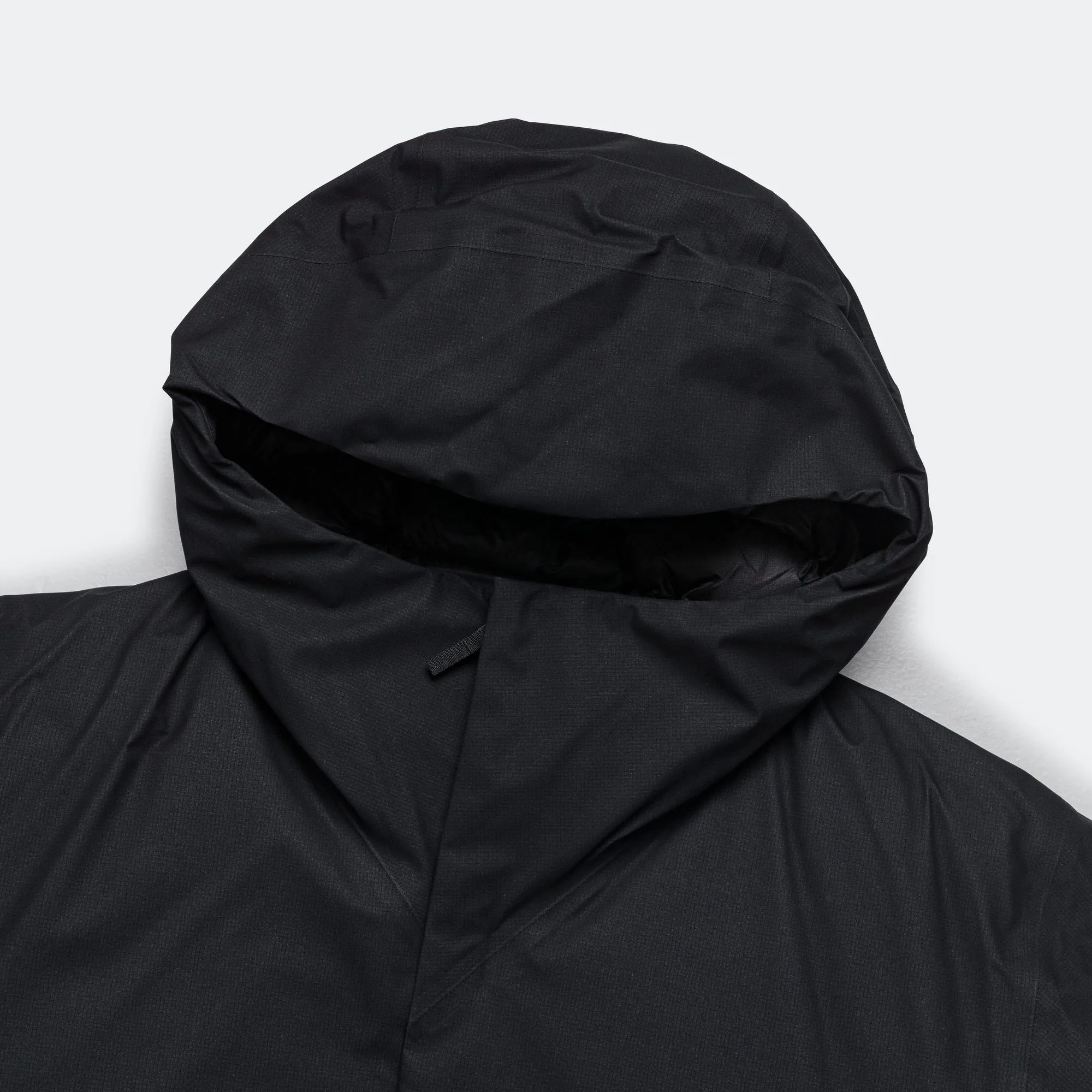 Altus Down Jacket - Black