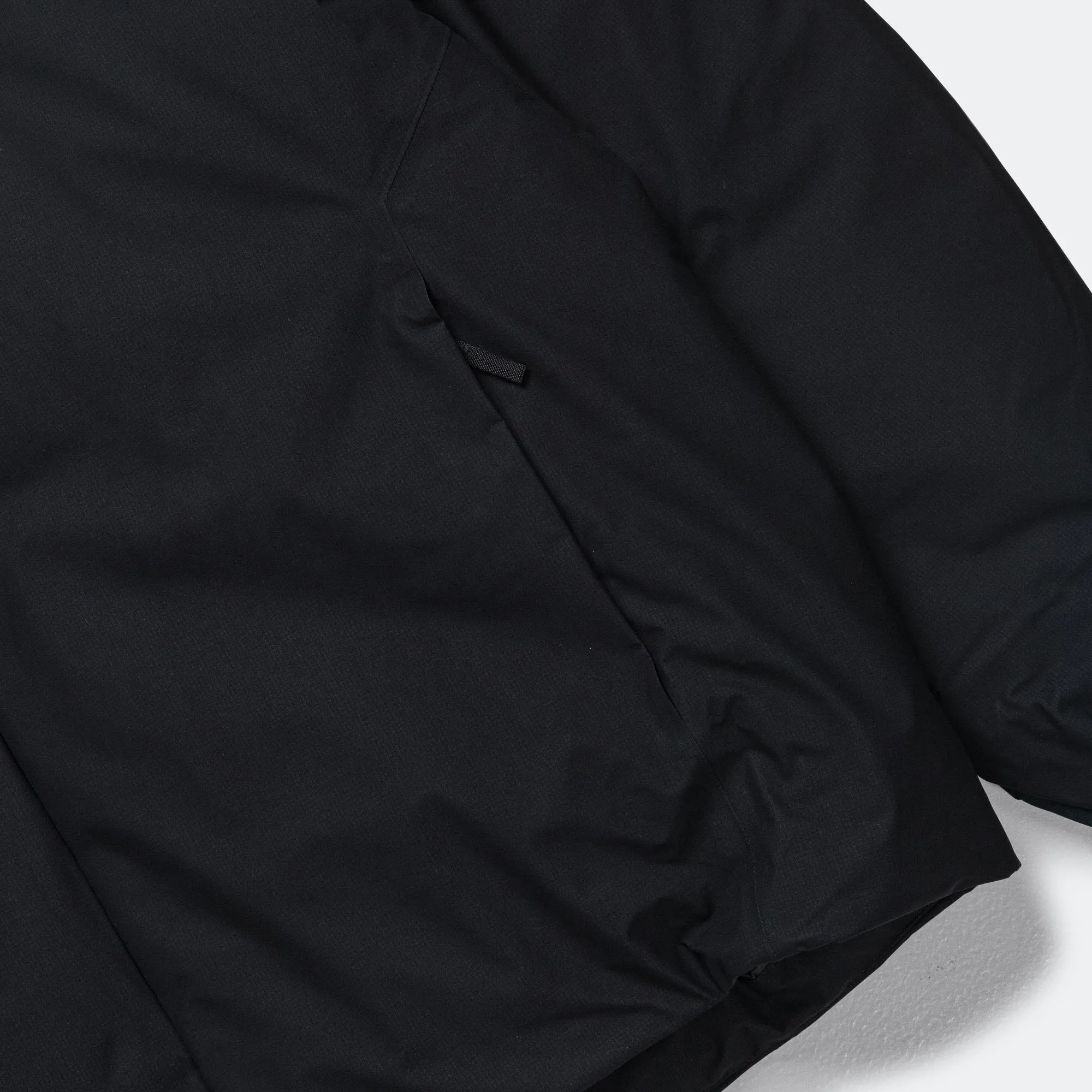 Altus Down Jacket - Black