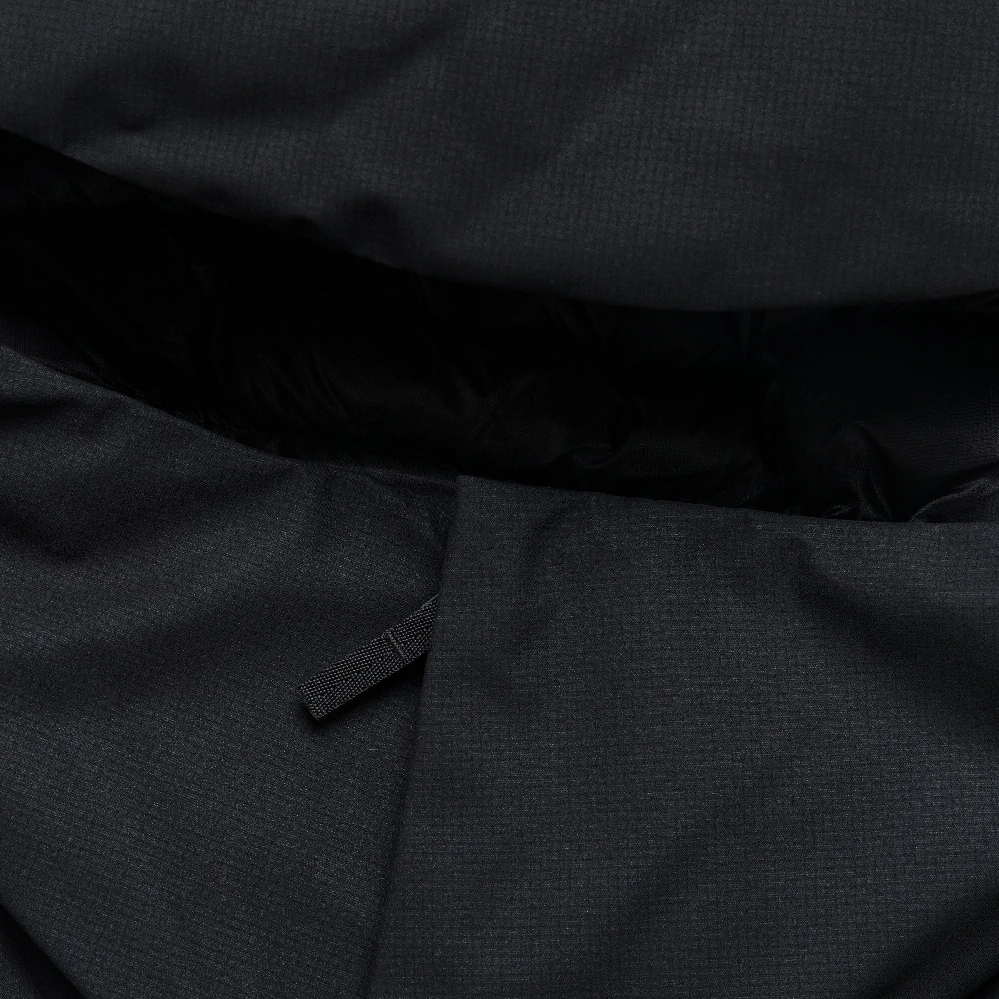 Altus Down Jacket - Black