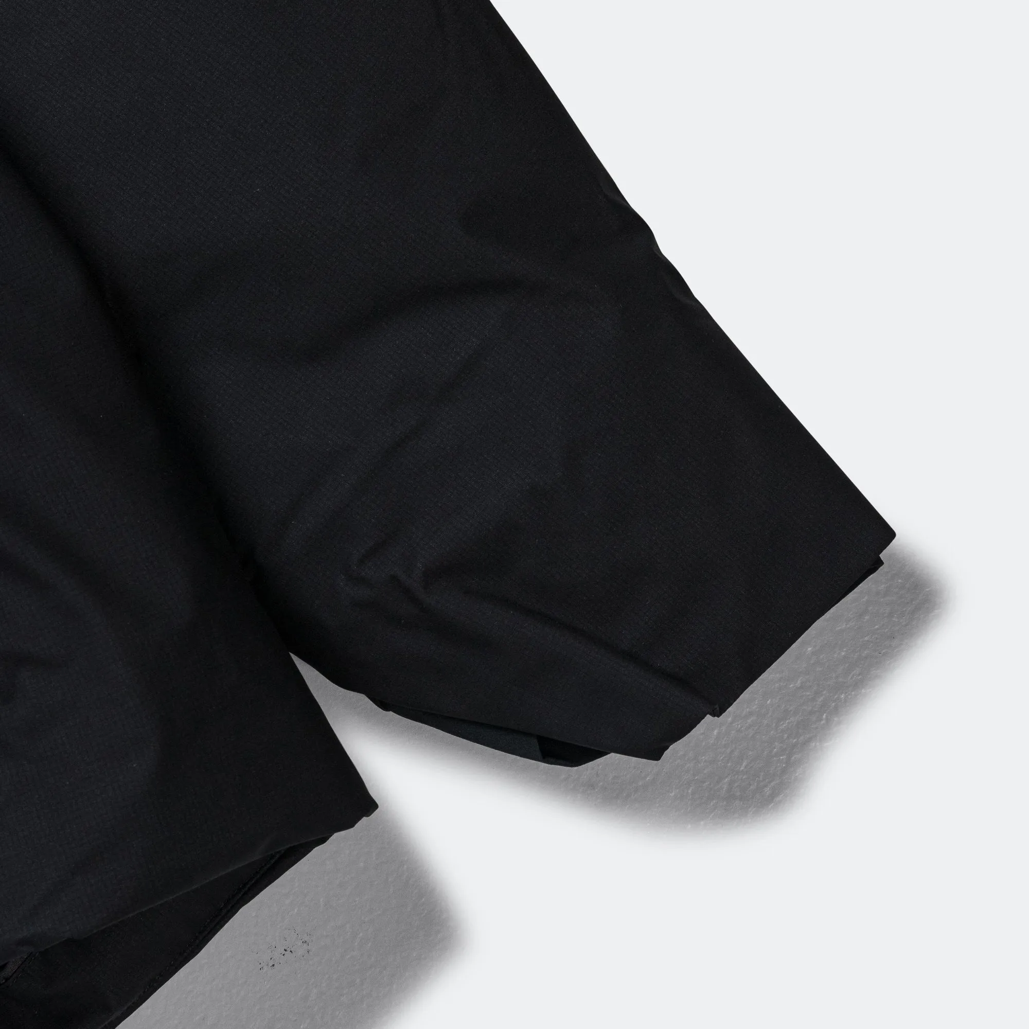 Altus Down Jacket - Black