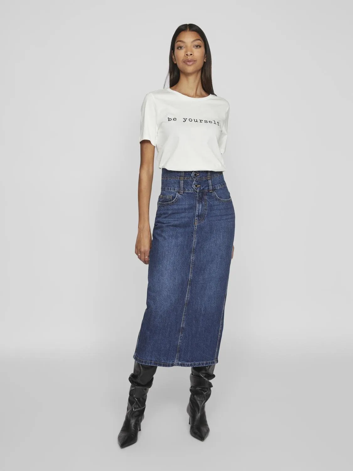 BE YOURSELF T-SHIRT (WHITE/BLACK)