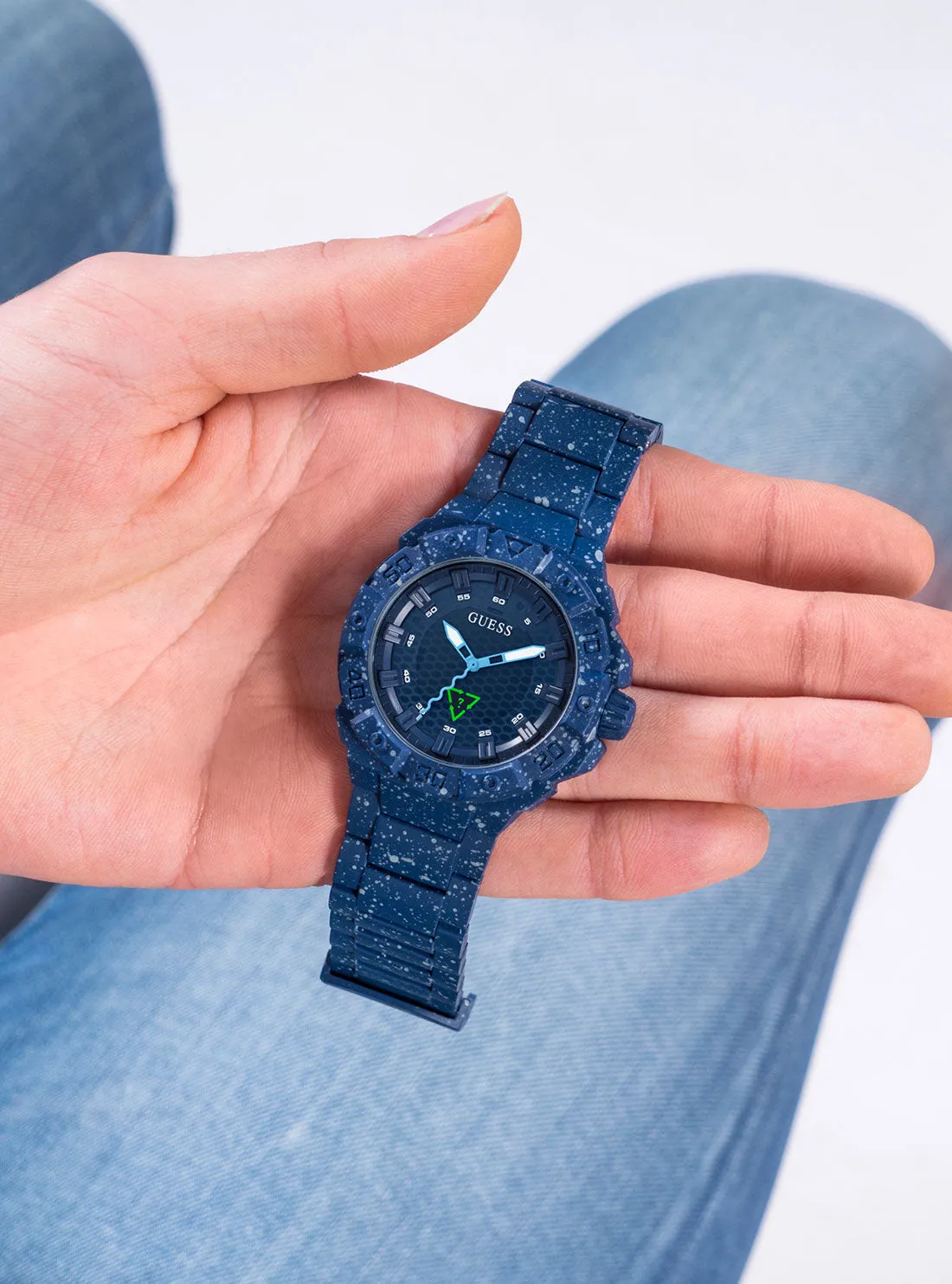 Blue Pacific Oceans Watch Guess