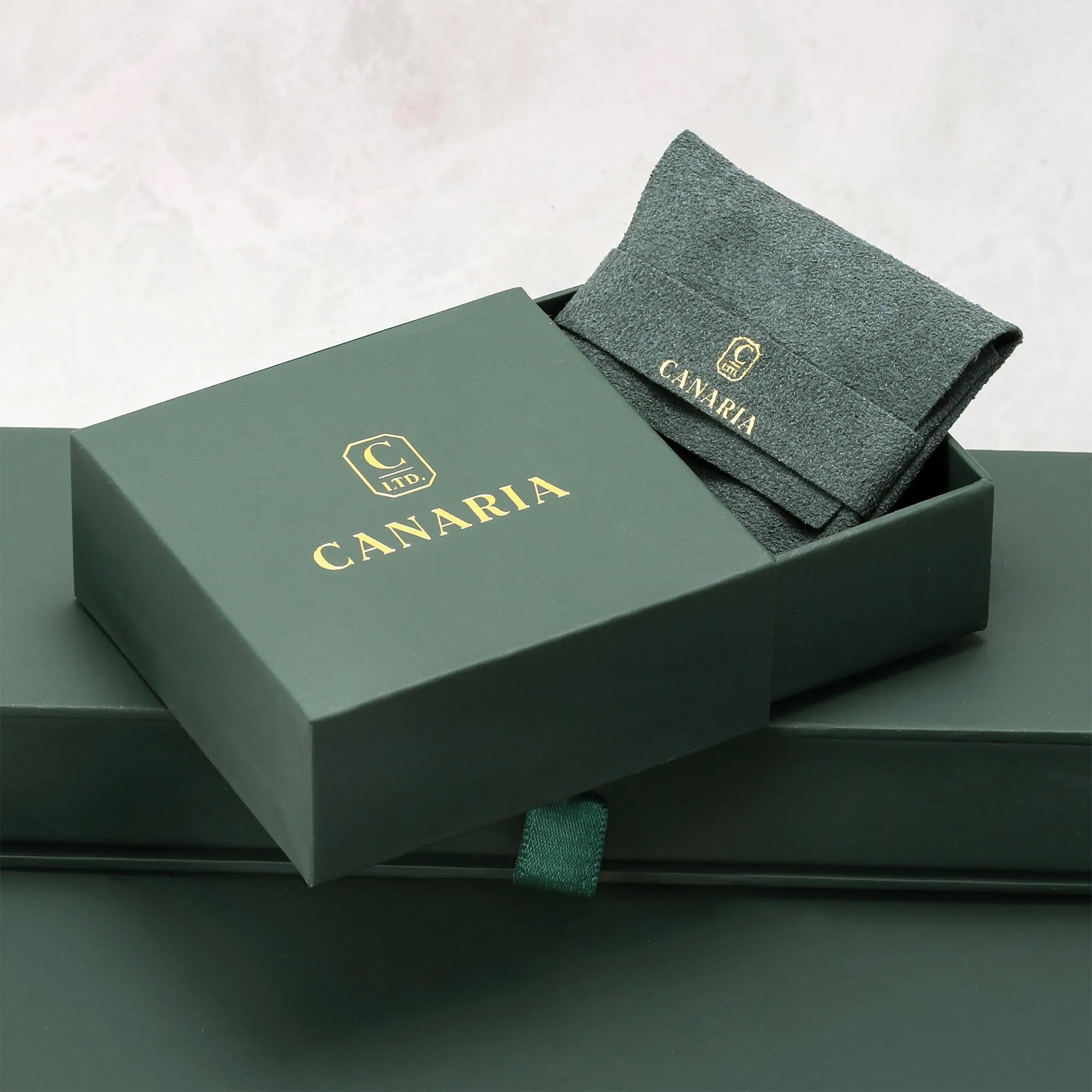 Canaria Men's 10kt Yellow Gold Italian Horn Pendant