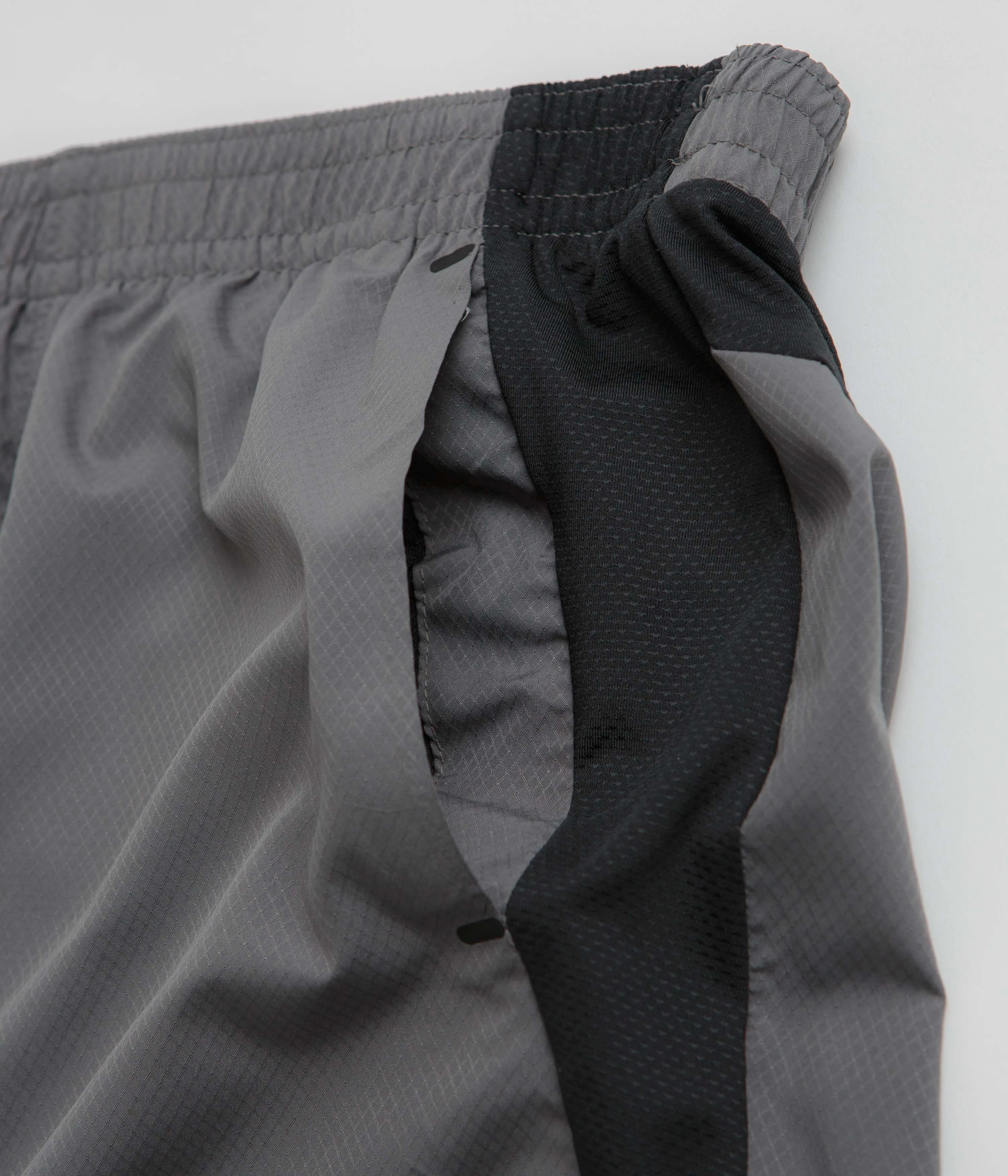 Columbia Three Pitch 5" Shorts - City Grey / Black