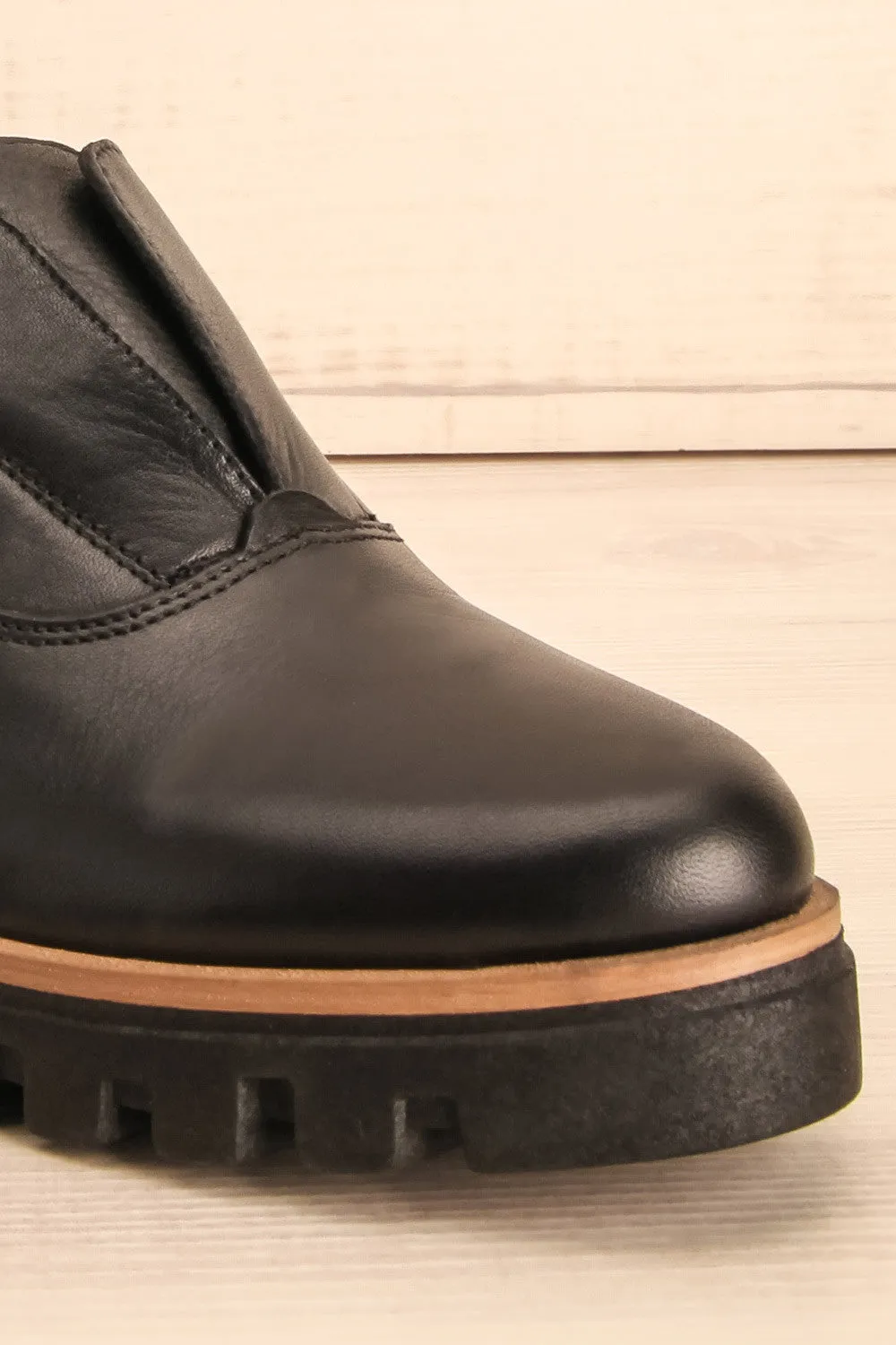 Forth | Black Platform Shoes
