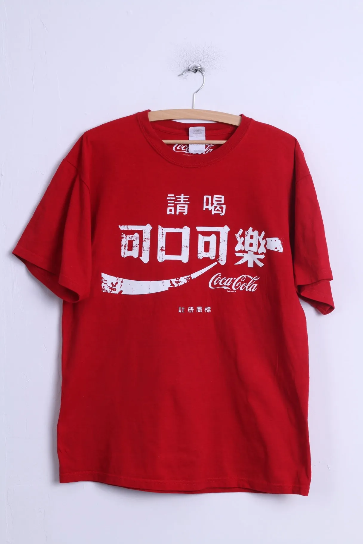 Gildan Mens L T- Shirt Red Cotton Crew Neck Coca Cola Graphic Coke