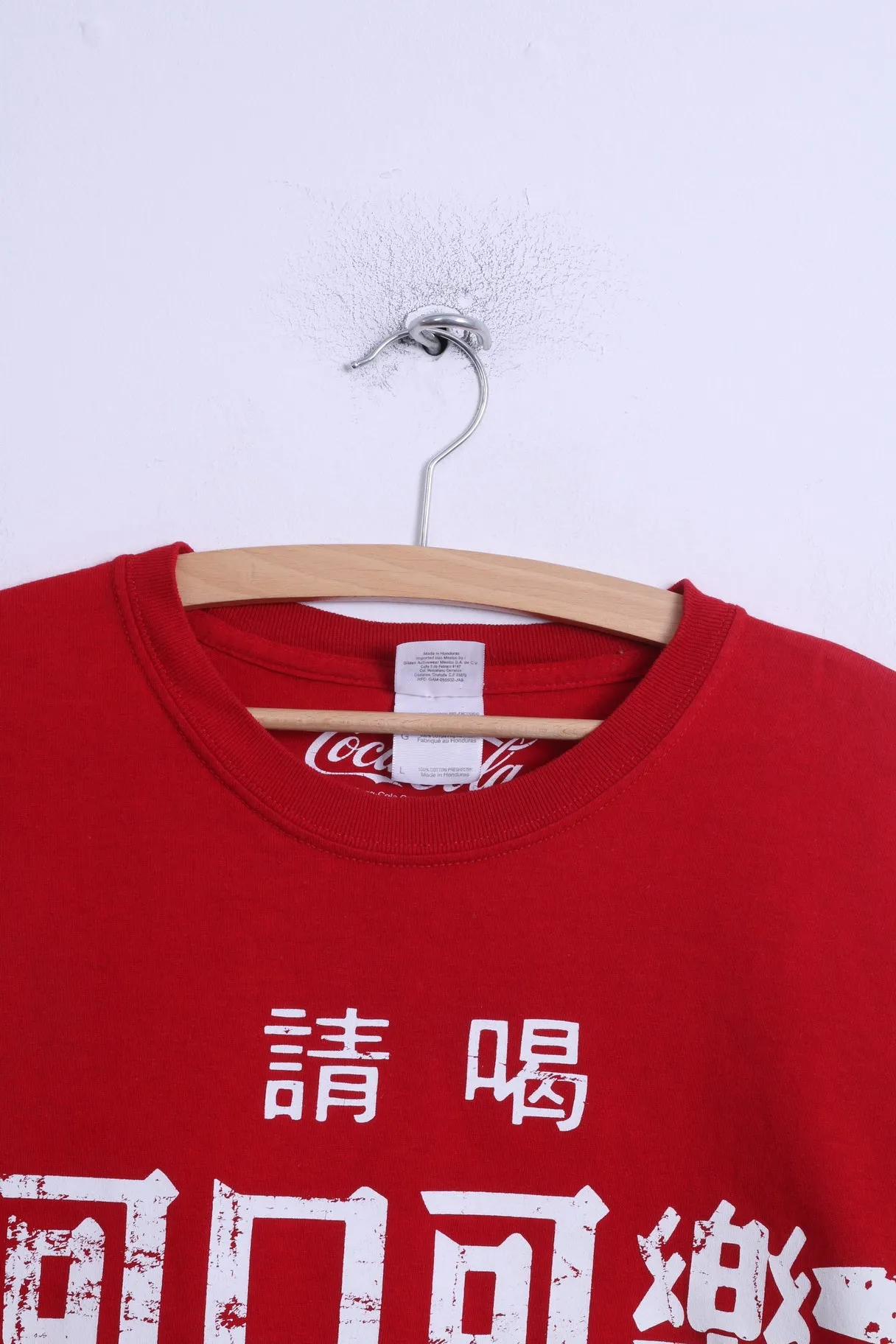 Gildan Mens L T- Shirt Red Cotton Crew Neck Coca Cola Graphic Coke