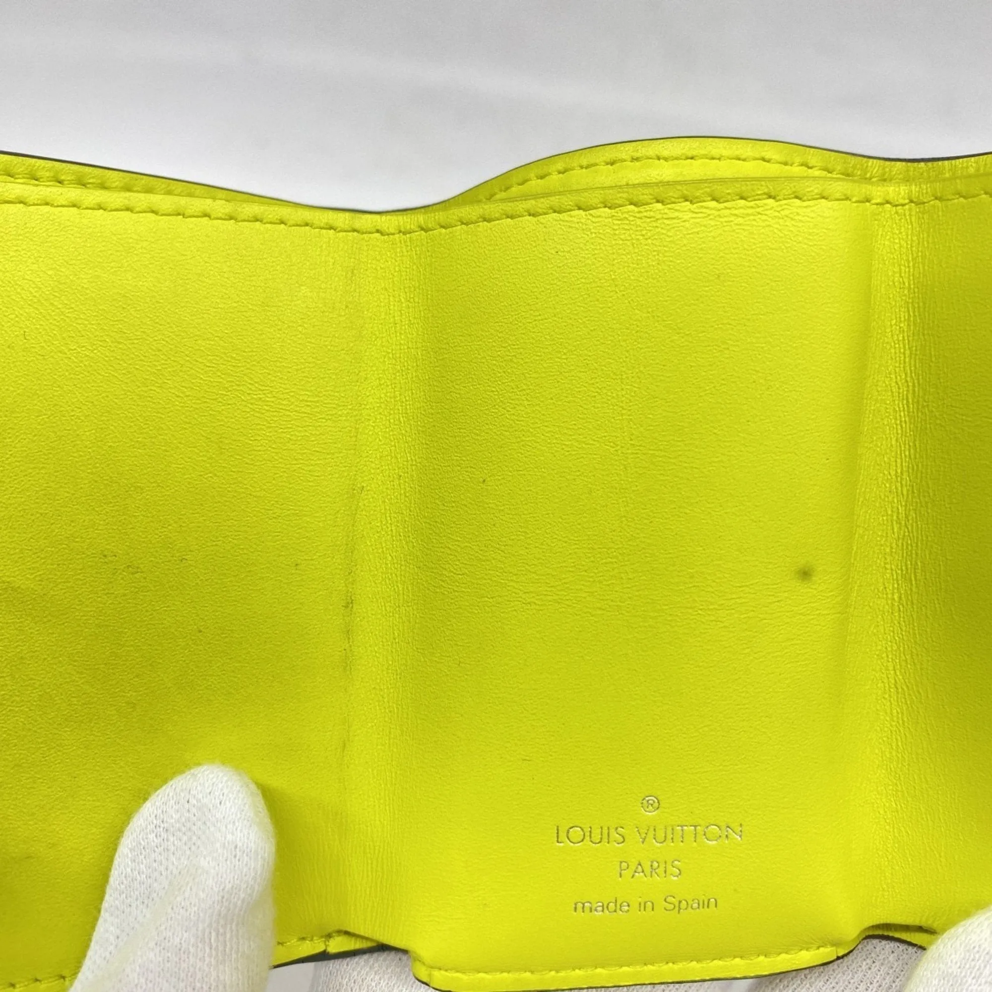 Louis Vuitton Wallet (Tri-Fold) (Pre-Owned)