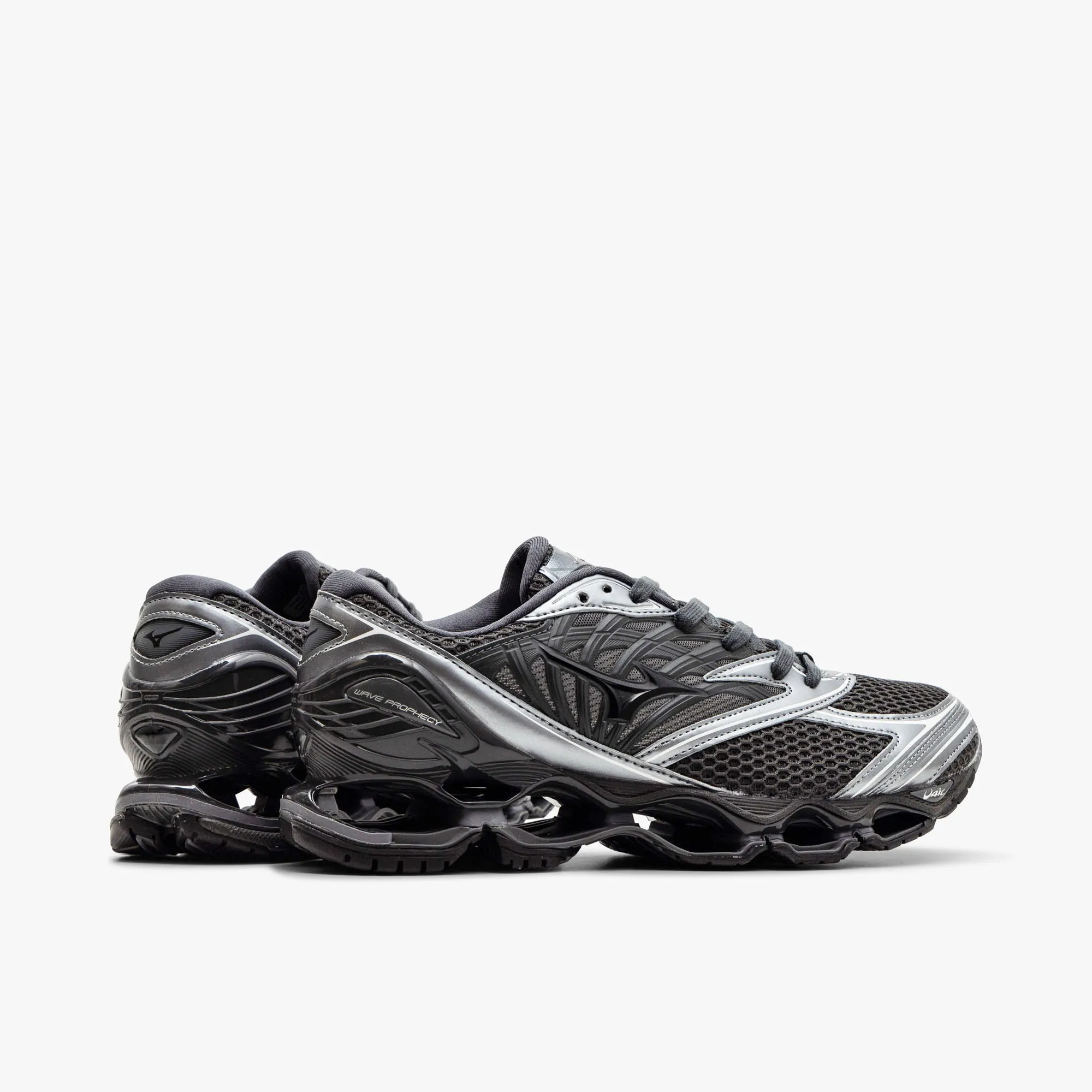 Mizuno Wave Prophecy LS