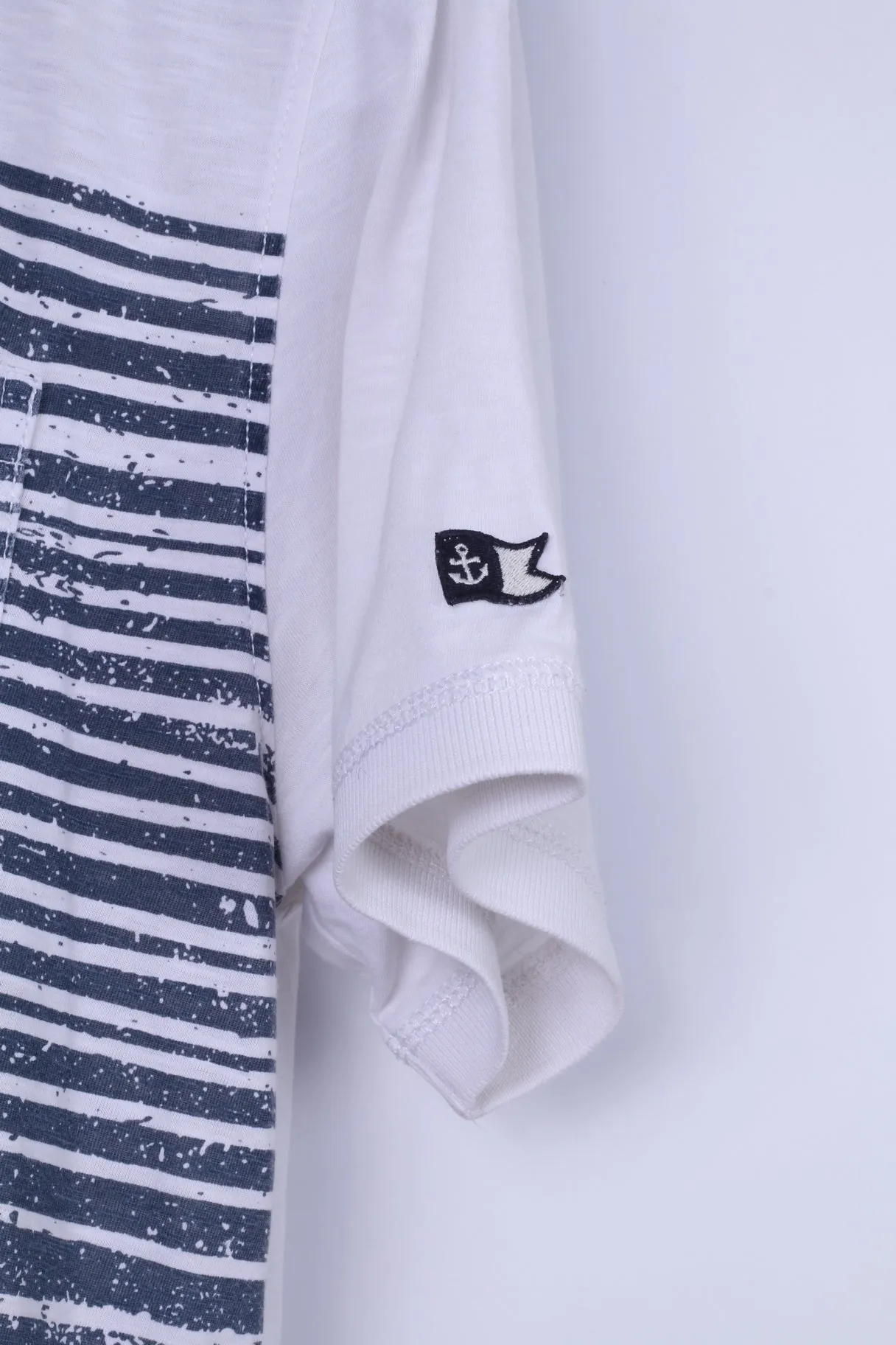 Nautica Jeans Co. Mens L Polo Shirt White Cotton Blue Summer Print Detailed Buttons
