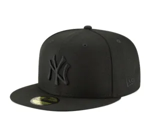 New Era 59Fifty MLB New York Yankees Blackout Basic Fitted Hat 11591128