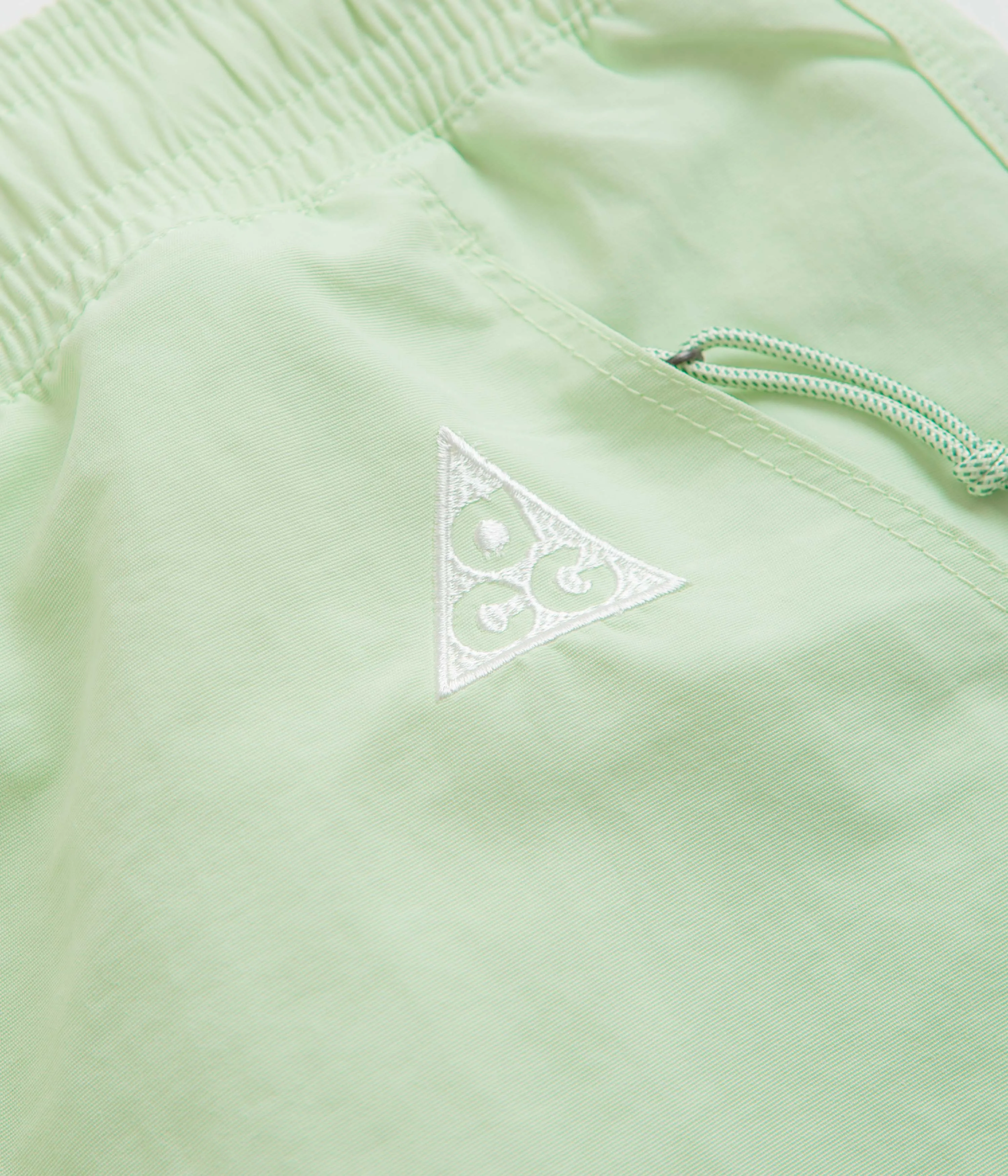 Nike ACG Reservoir Goat Shorts - Vapor Green / Summit White