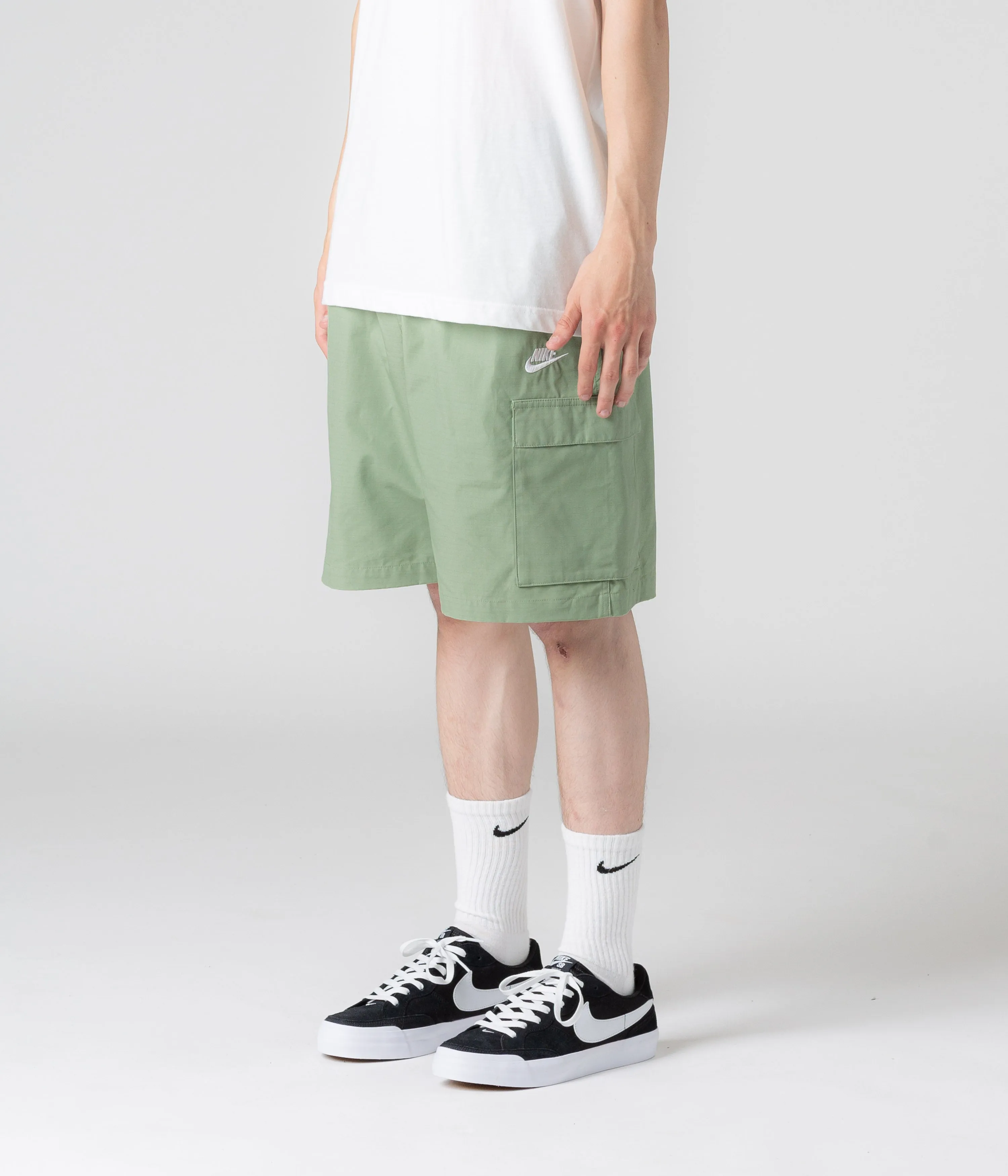 Nike Club Cargo Shorts - Oil Green / White