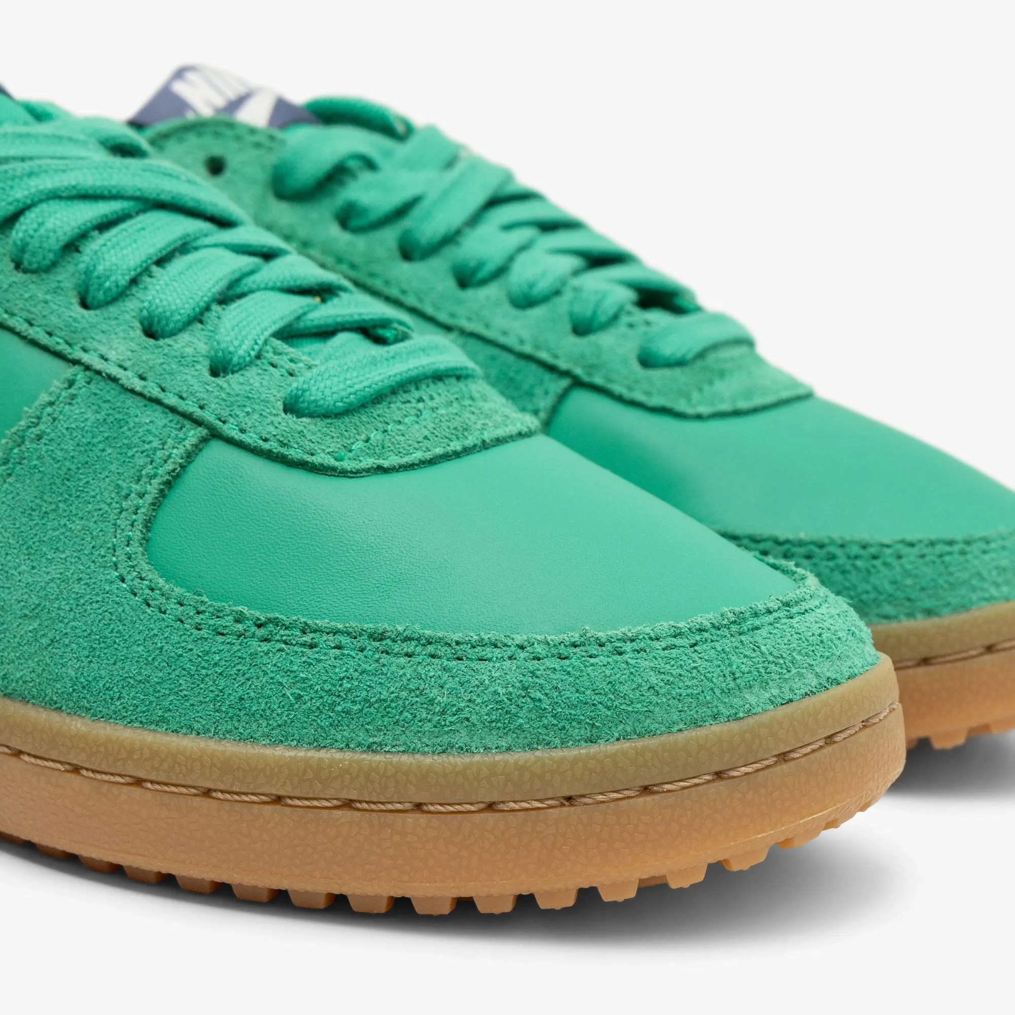 Nike Women's Field General / Stadium Green / Lightning - Sail