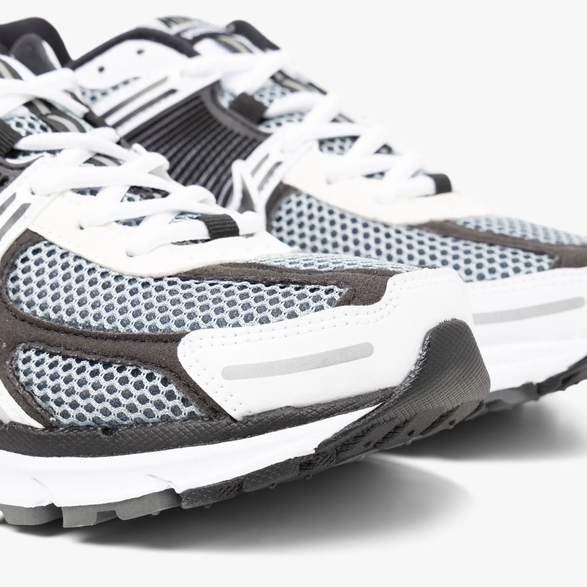 Nike Zoom Vomero 5 SE SP Dark Grey / Black - White