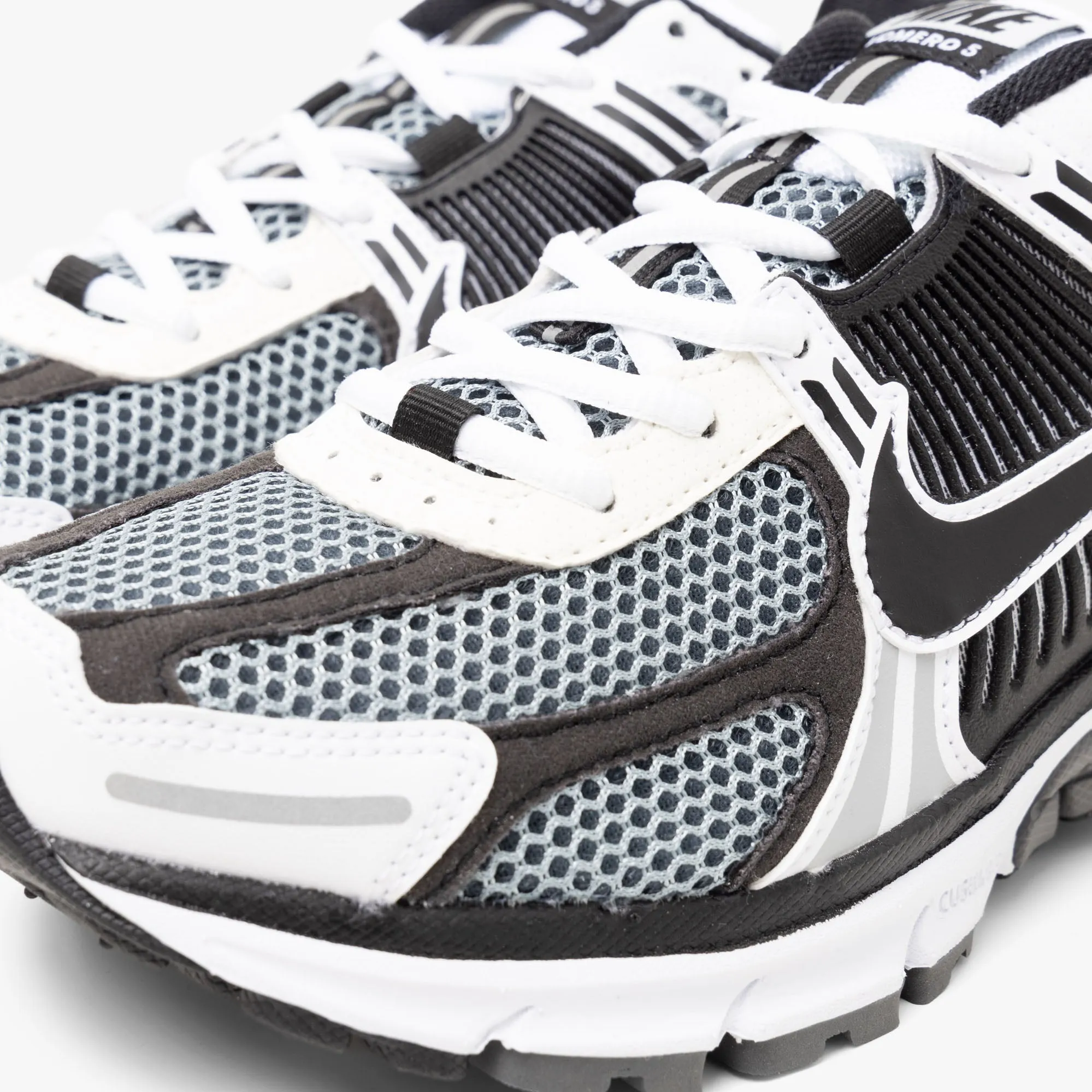 Nike Zoom Vomero 5 SE SP Dark Grey / Black - White