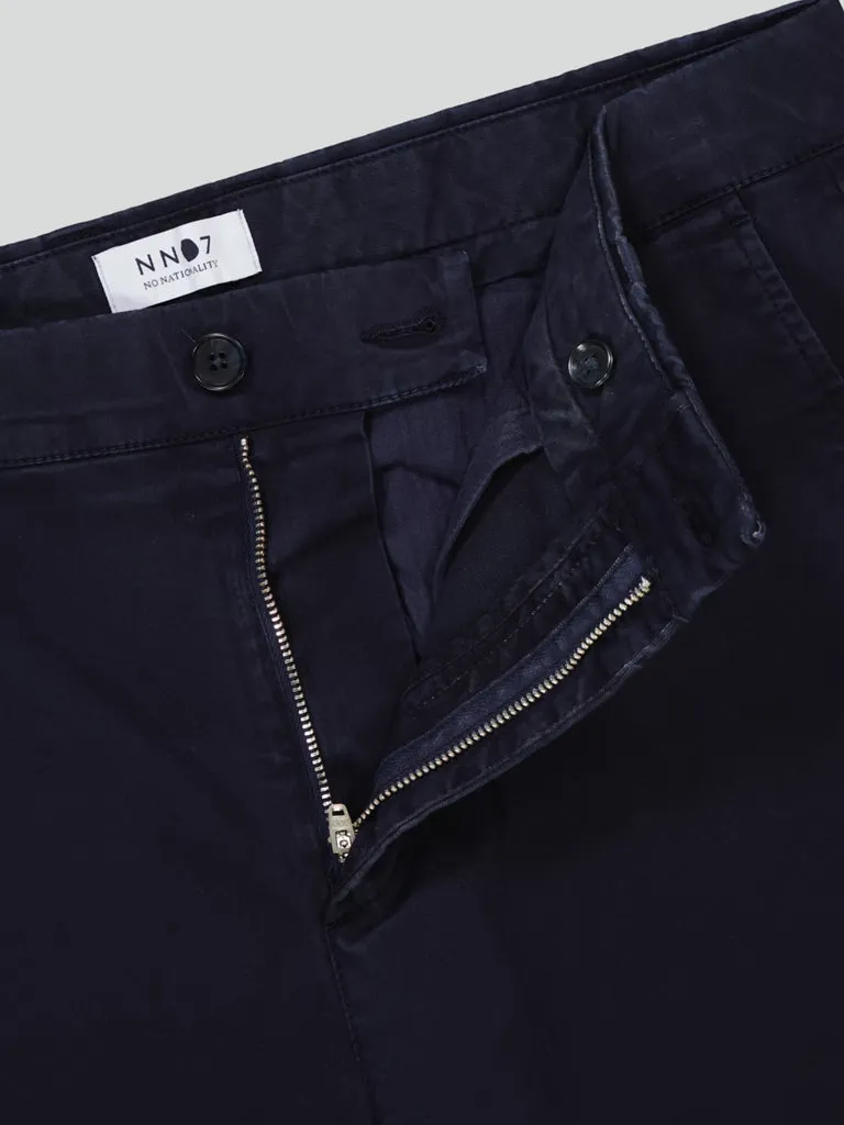 NN07 Crown Shorts in Navy Blue