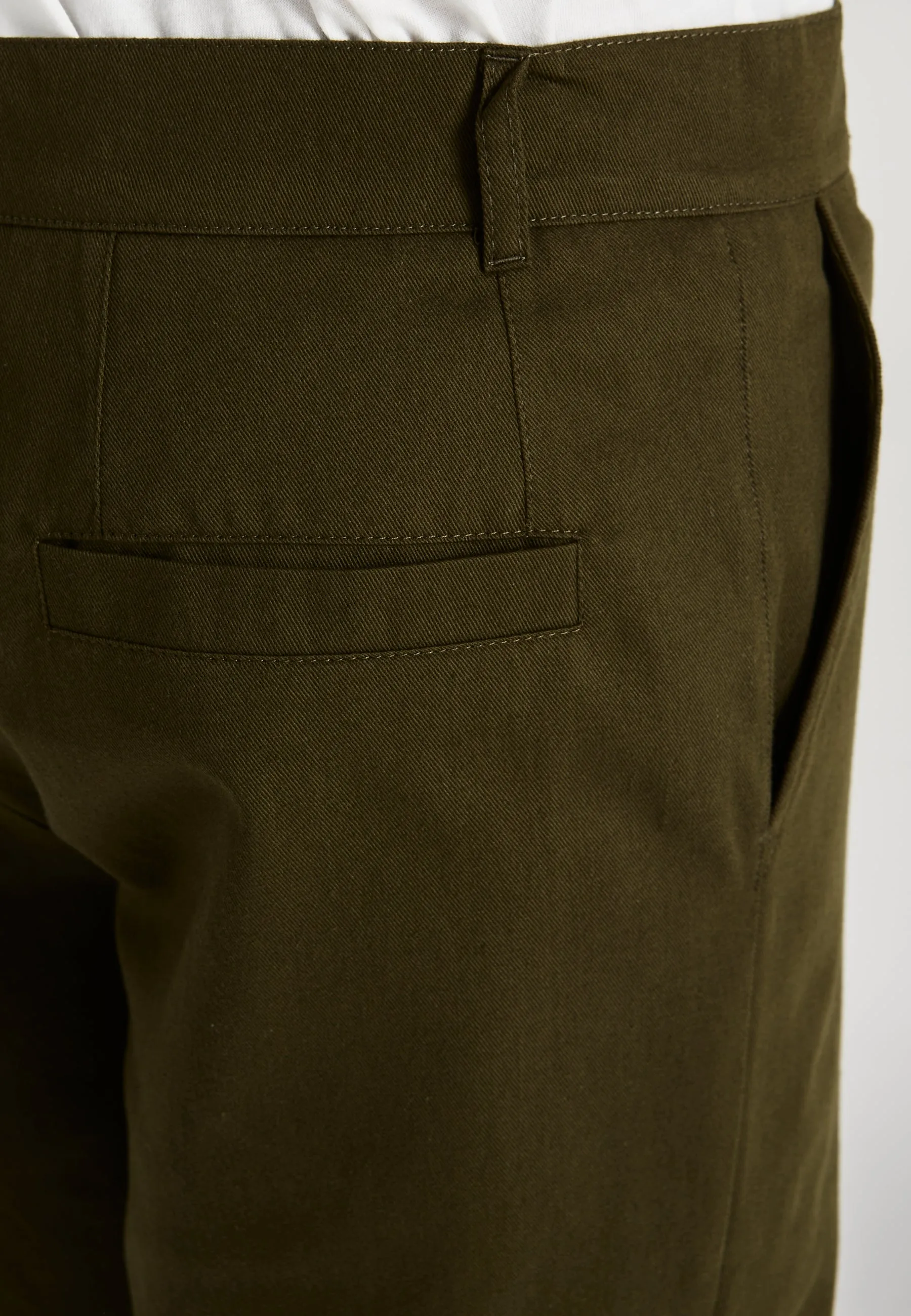 Organic Cotton Chino Shorts EDGAR - Olive Givn Berlin