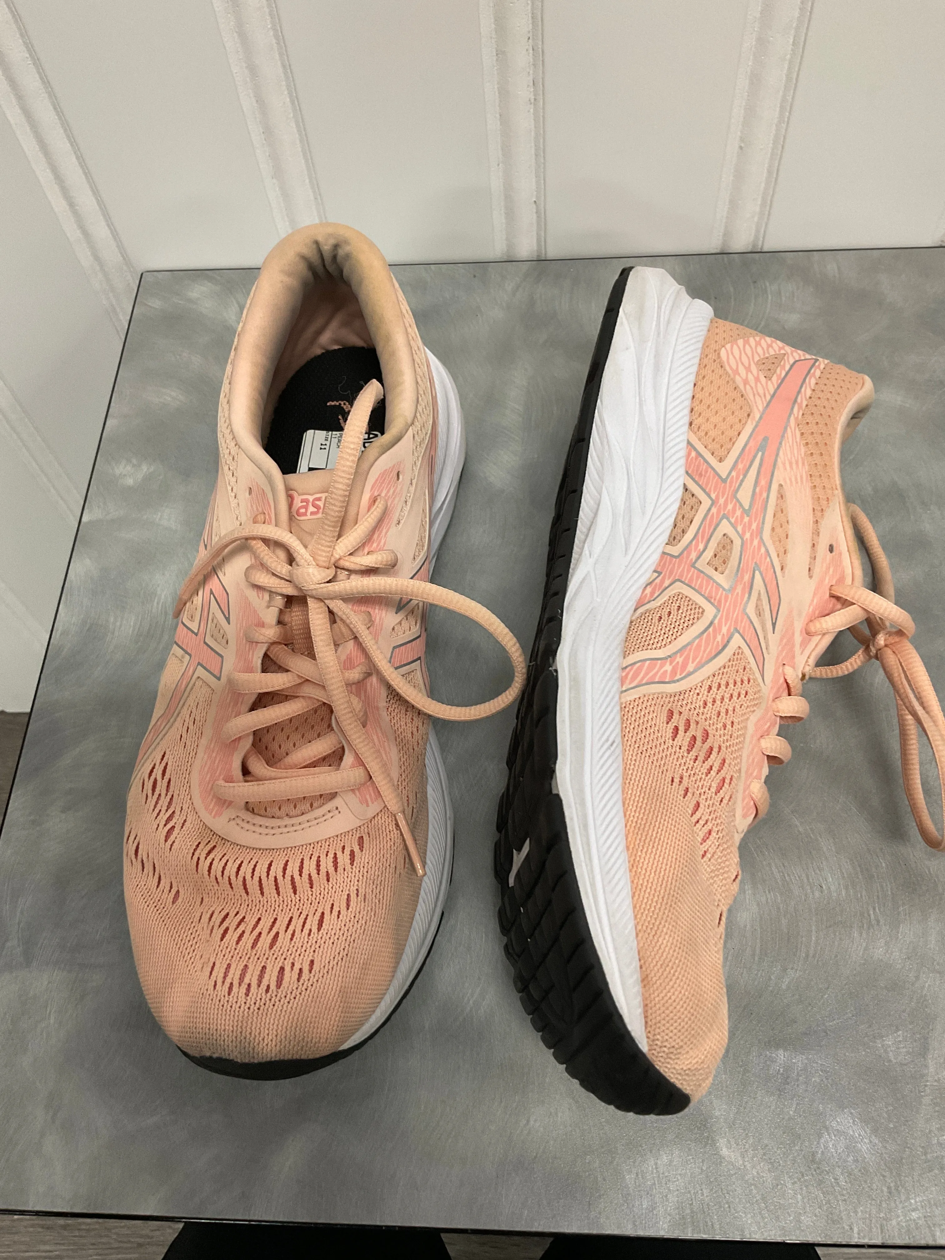 Shoes Athletic By Asics In Peach, Size: 11