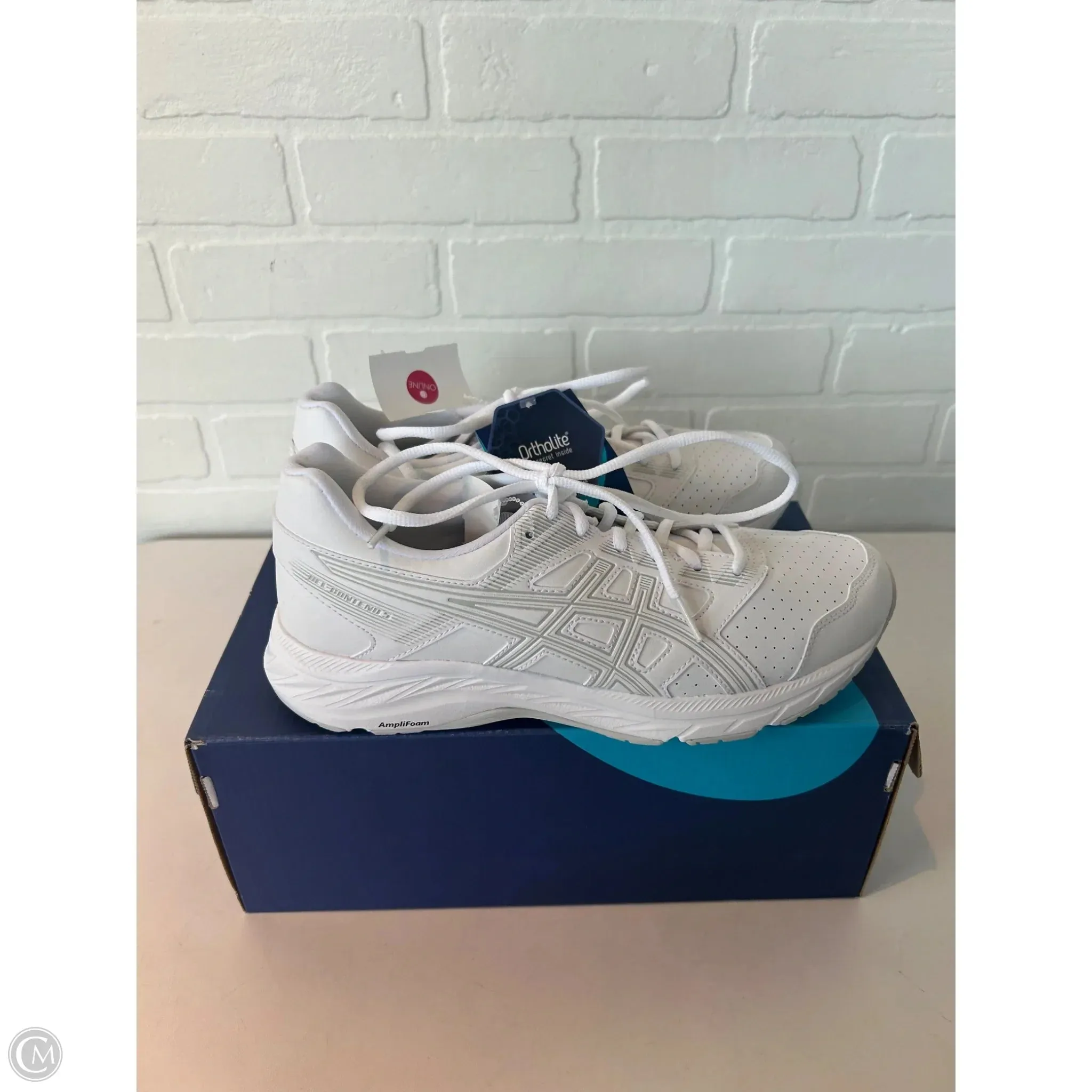 Shoes Athletic By Asics In White, Size: 9