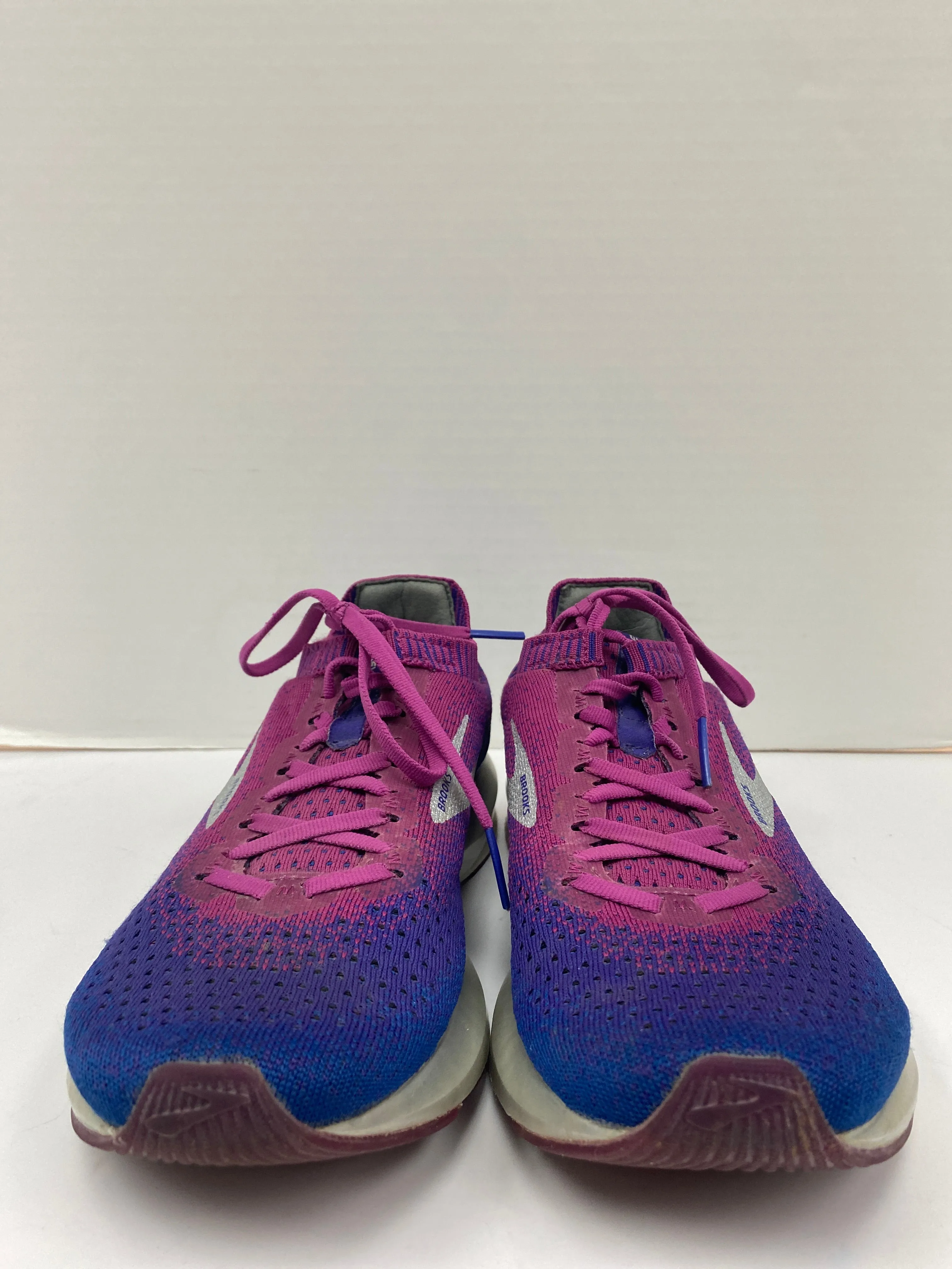 Shoes Athletic By Brooks In Purple, Size: 9.5