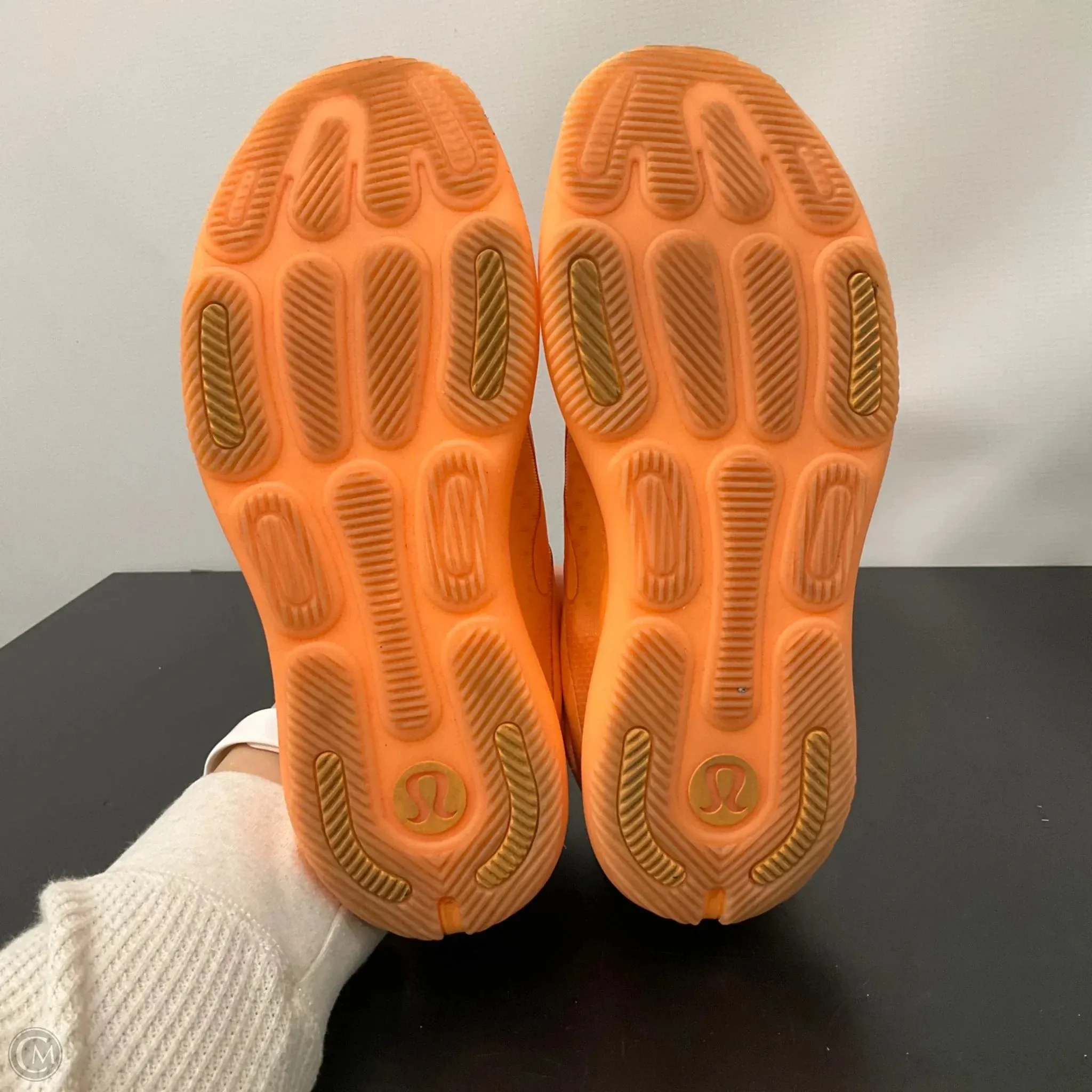 Shoes Athletic By Lululemon In Orange, Size: 7.5