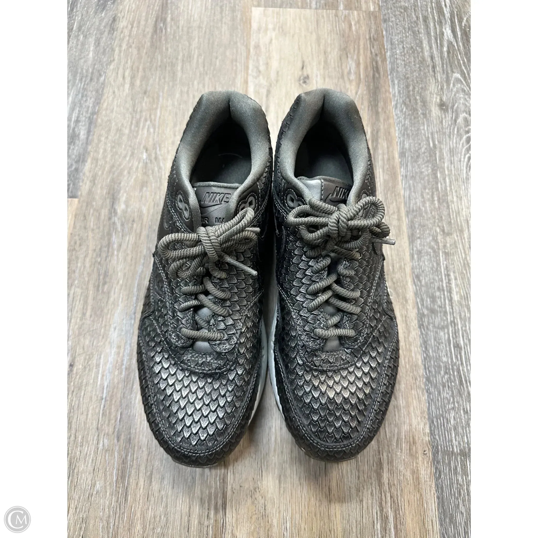 Shoes Athletic By Nike In Grey, Size: 7.5
