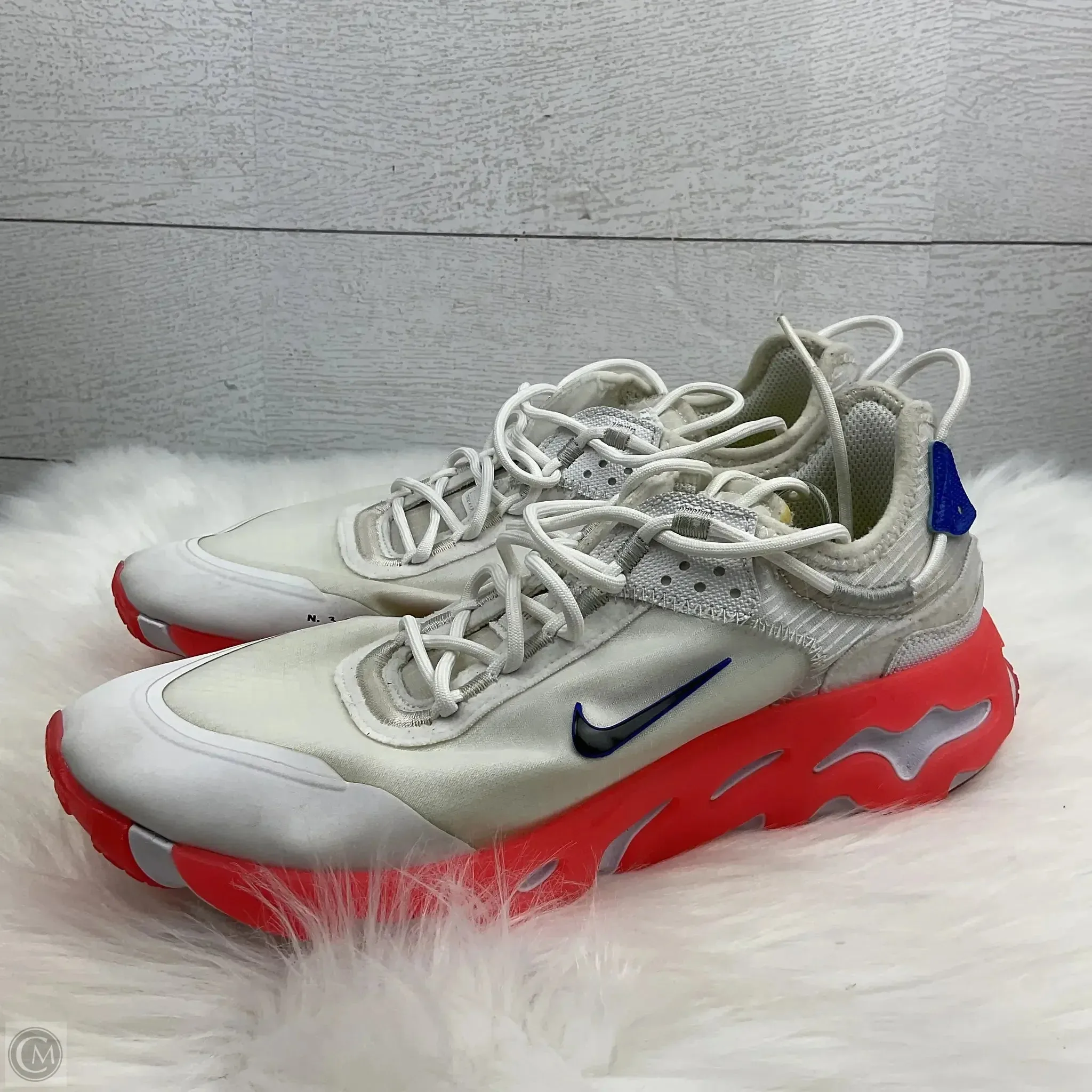 Shoes Athletic By Nike In White, Size: 8