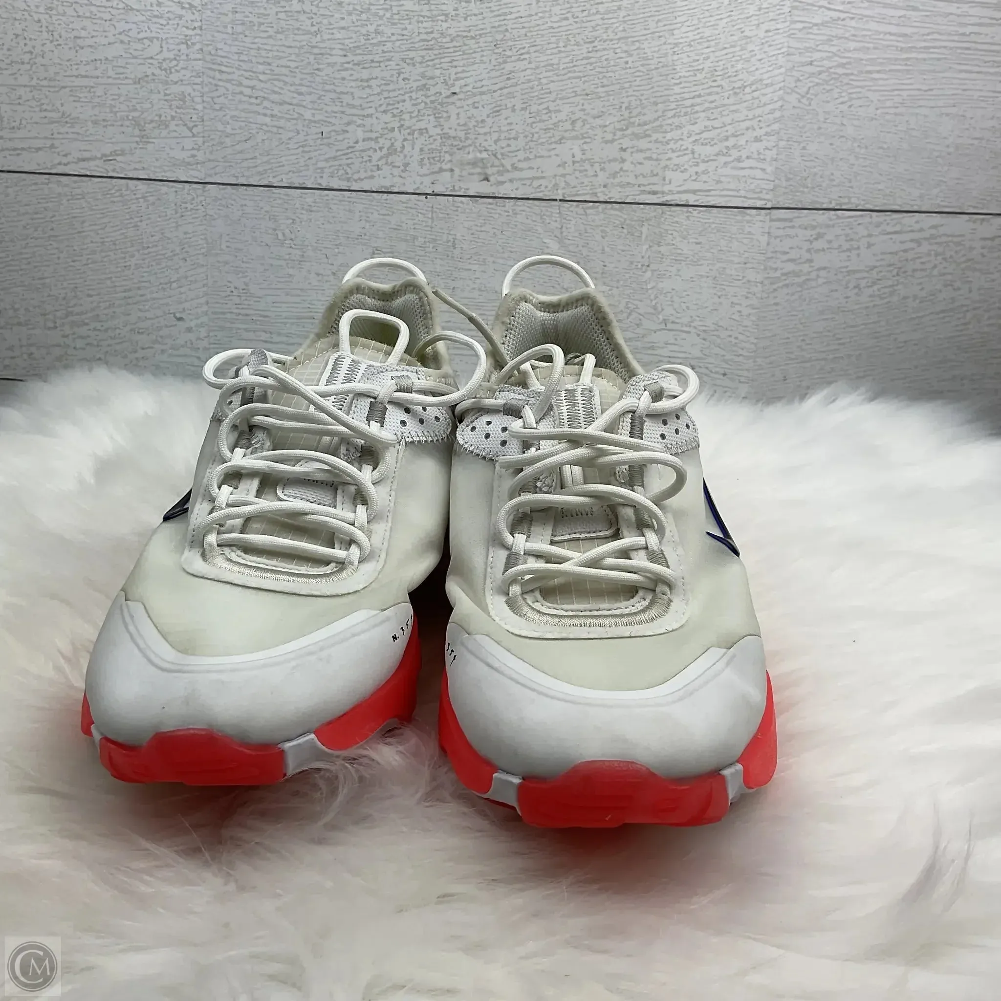 Shoes Athletic By Nike In White, Size: 8