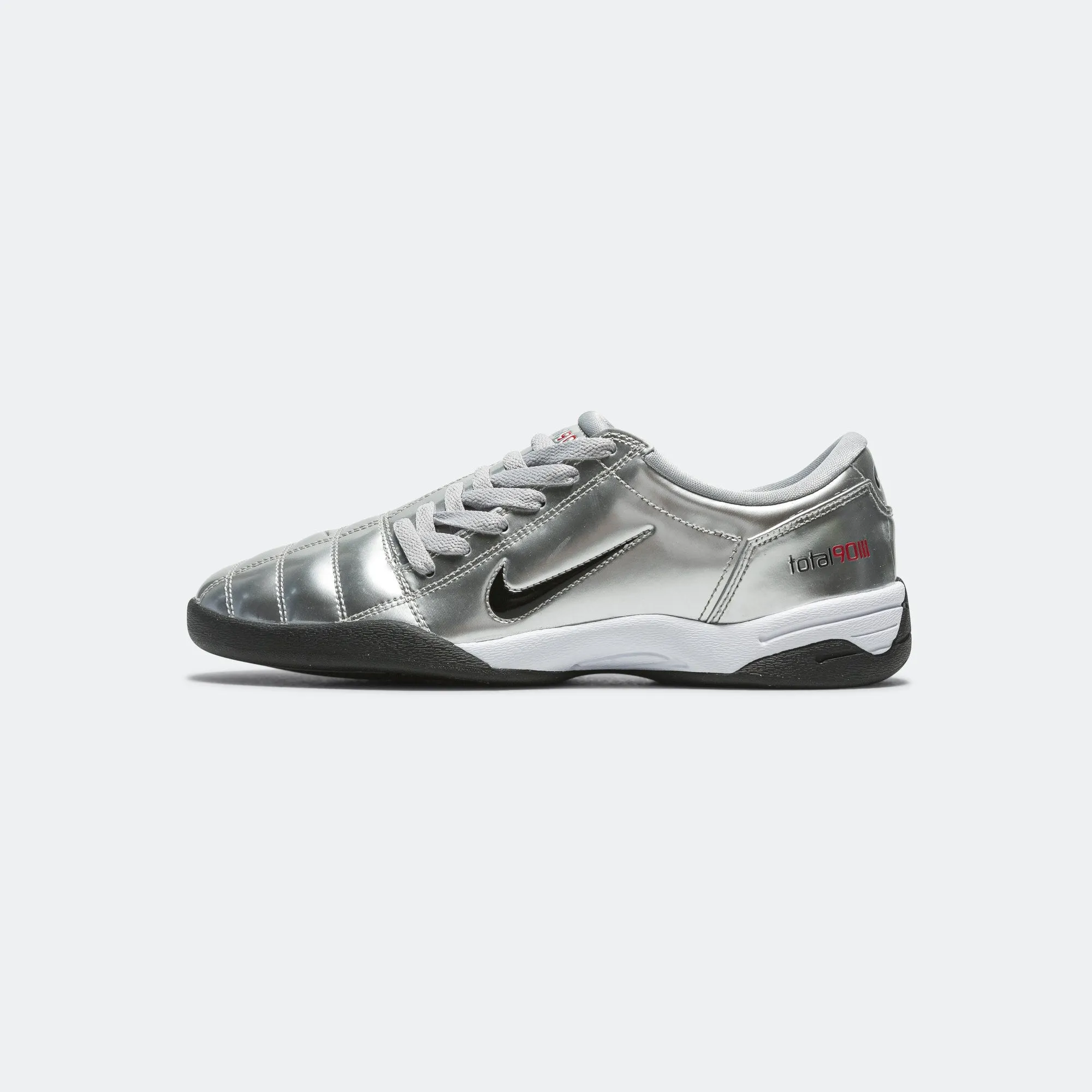 T90 SP - Metallic Silver/Black-University Red