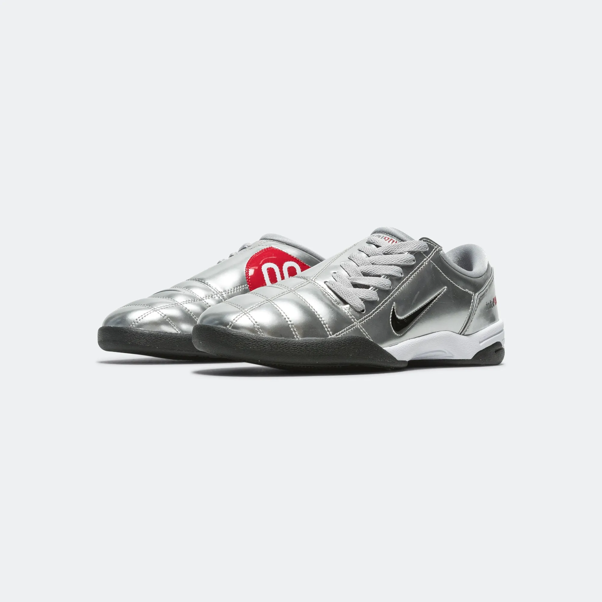 T90 SP - Metallic Silver/Black-University Red