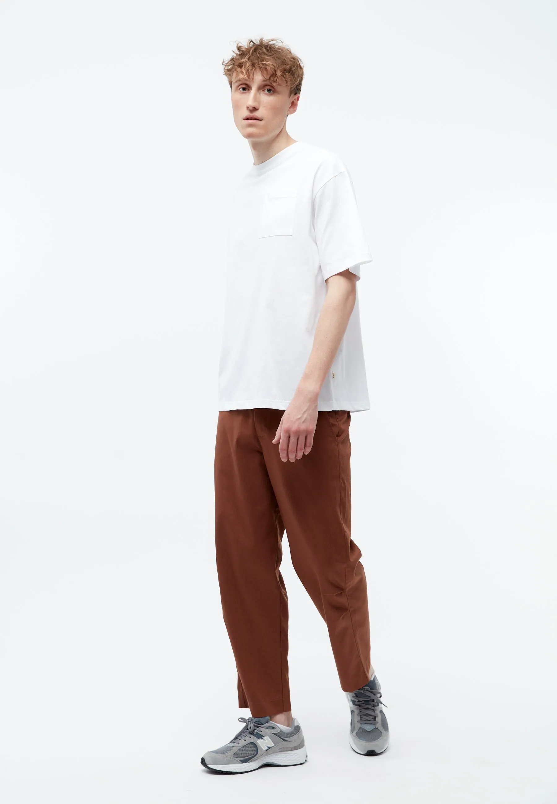 Trousers GBJORIS out of lighly woven organic cotton Givn Berlin