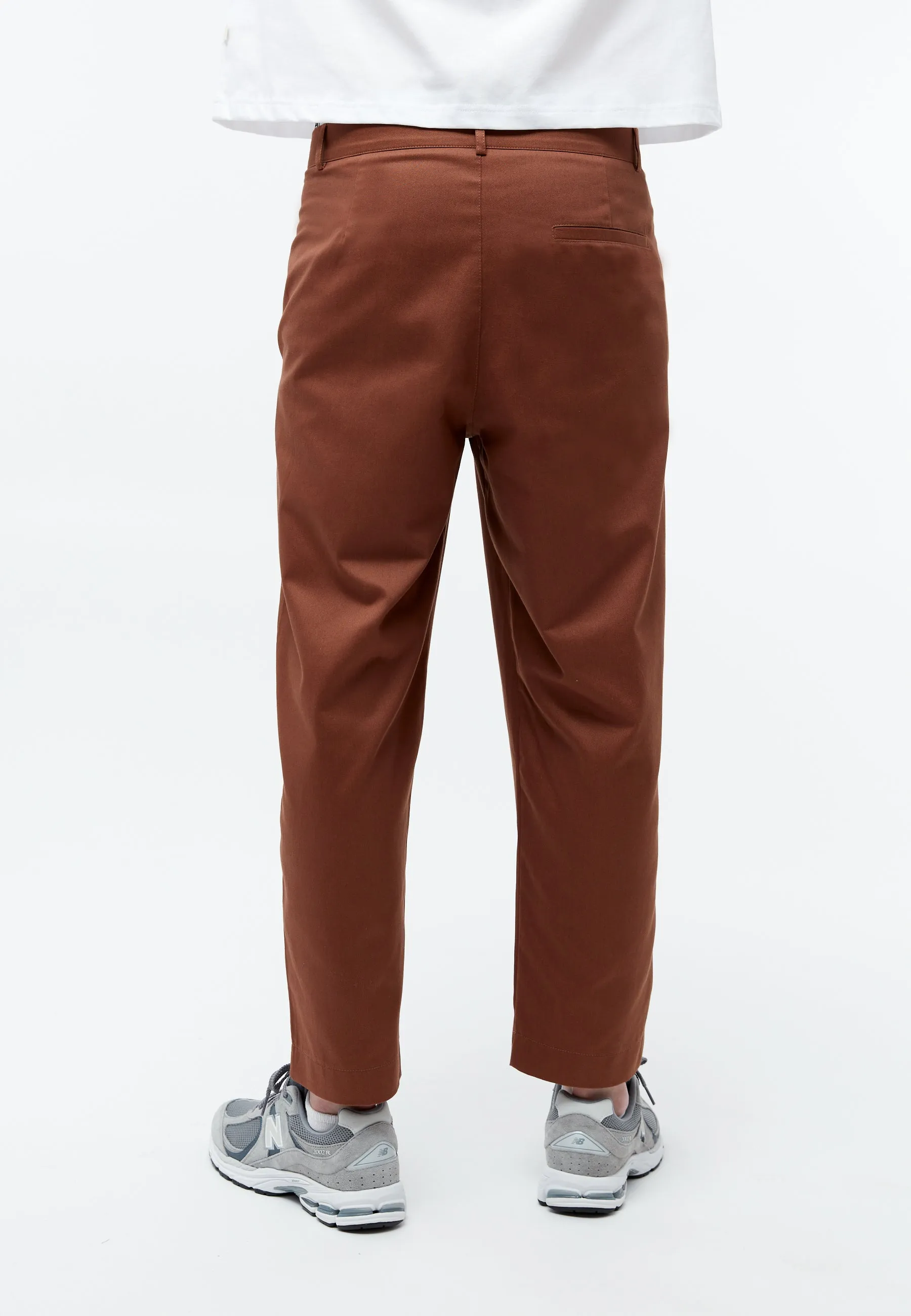 Trousers GBJORIS out of lighly woven organic cotton Givn Berlin
