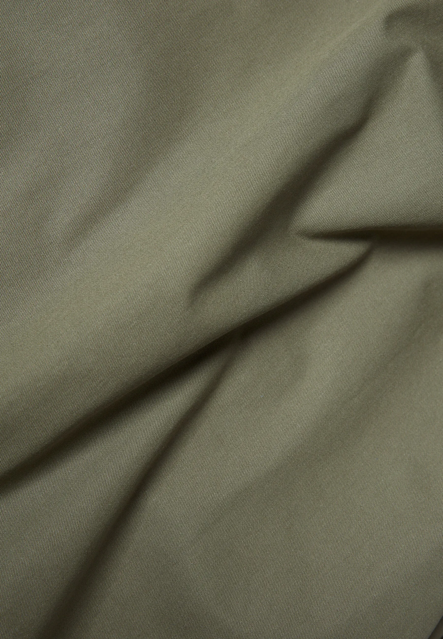 Trousers GBJORIS out of lighly woven organic cotton Givn Berlin